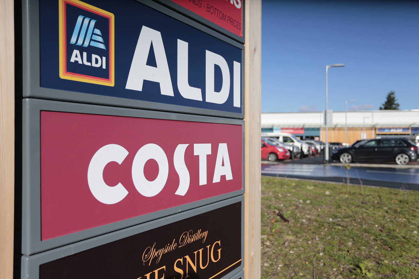 Aviemore Retail Park Timber Clad Totem Sign